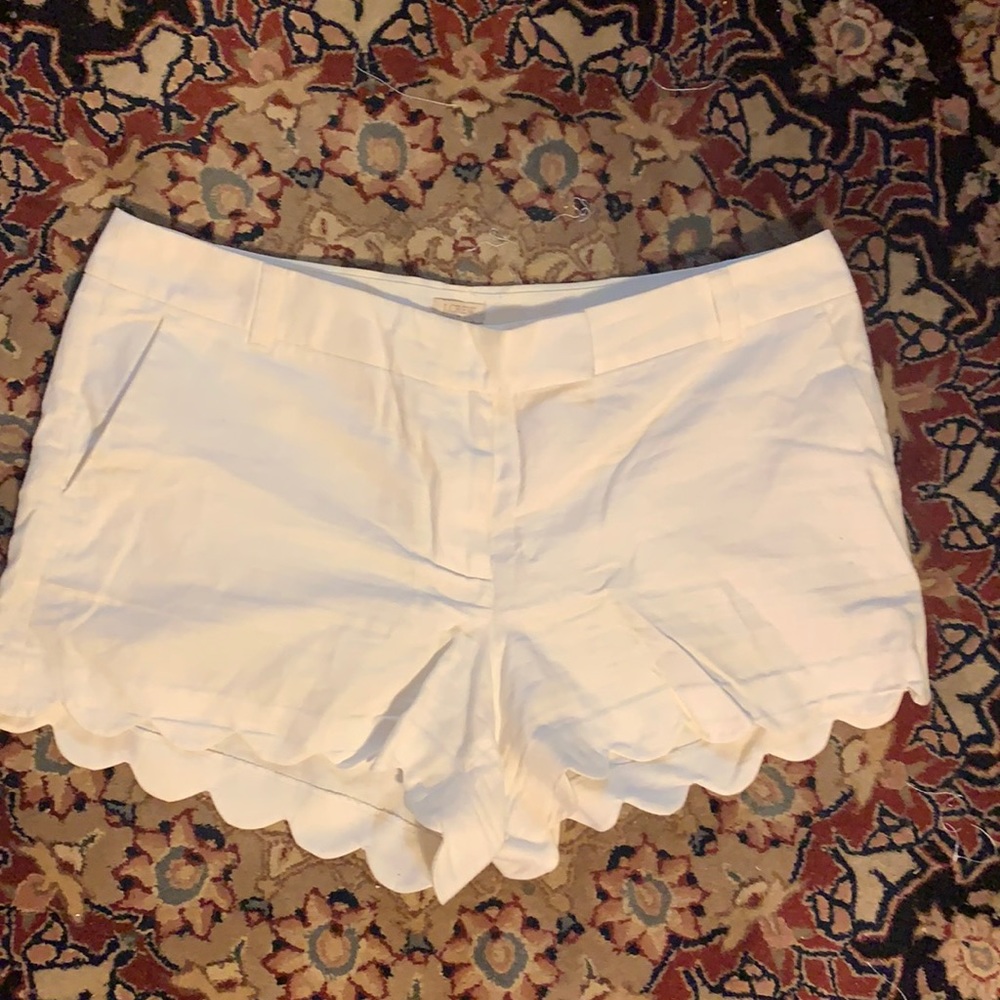 White linen summer shorts